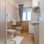 Lovely House Lindi In דירה