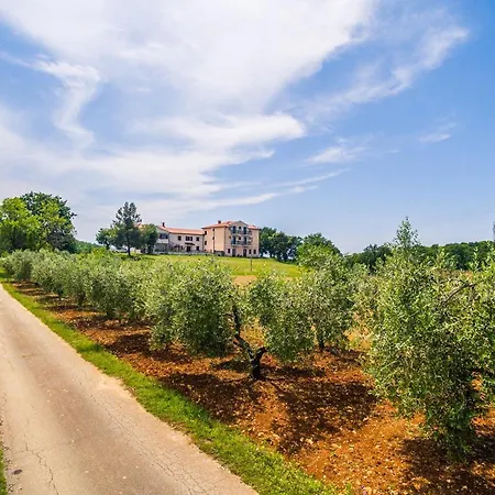 Lovely House Lindi In Апартаменти Пореч