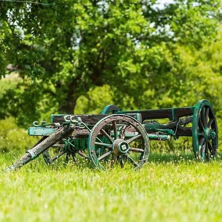 Lovely House Lindi In