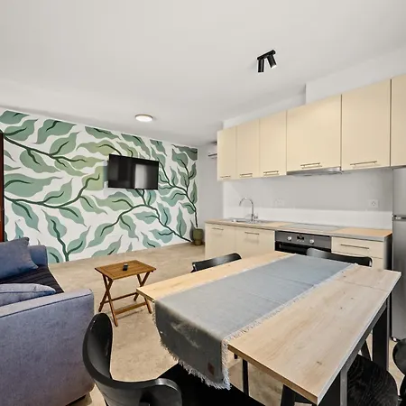 Lovely House Lindi In Apartman