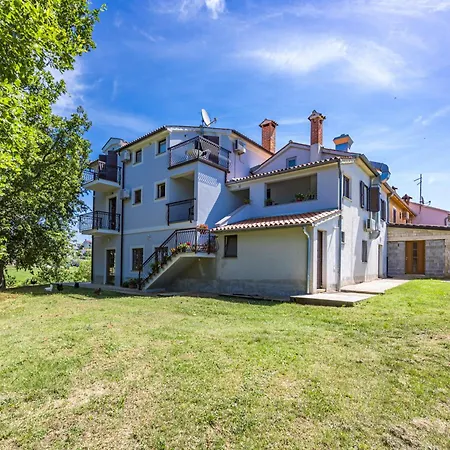 Lovely House Lindi In Poreč